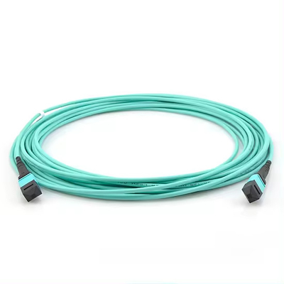MPO/UPC - Man MPO/APC - Vrouwelijk glasvezelpatchkabel OM3 FTTH 12-kern glasvezelpatchkabel