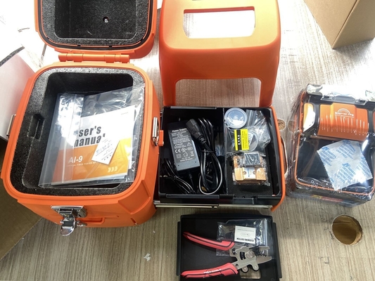 AI-9 6 Motos Meertalige fusie splicer Glasvezel apparatuur Automatische fusie splicer Glasvezel fusie splicer