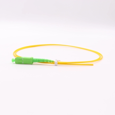 Witte/Gele Pigtail SC/APC G652D Single Mode LSZH 1M Simplex 2.0mm Glasvezel Pigtails