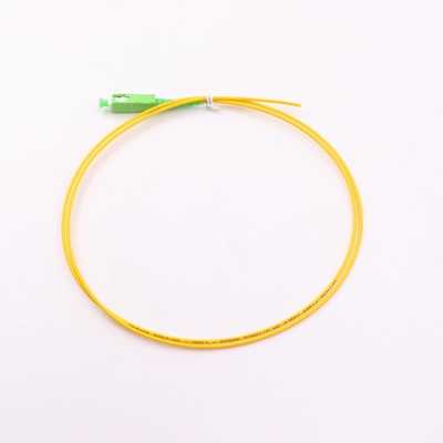 Witte/Gele Pigtail SC/APC G652D Single Mode LSZH 1M Simplex 2.0mm Glasvezel Pigtails